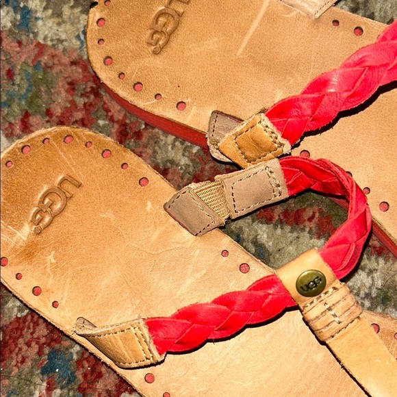 UGG Tan and Red T-Strap Sandals - Picture 3 of 9